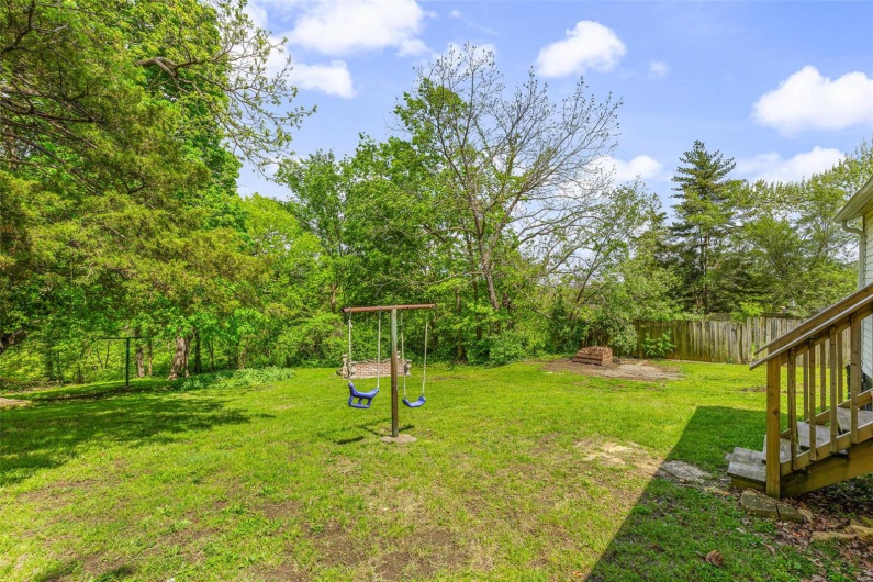 608 Main Street, Park Hills, Missouri 63601, 3 Bedrooms Bedrooms, 9 Rooms Rooms,1 BathroomBathrooms,Residential,For Sale,Main,MAR25028772