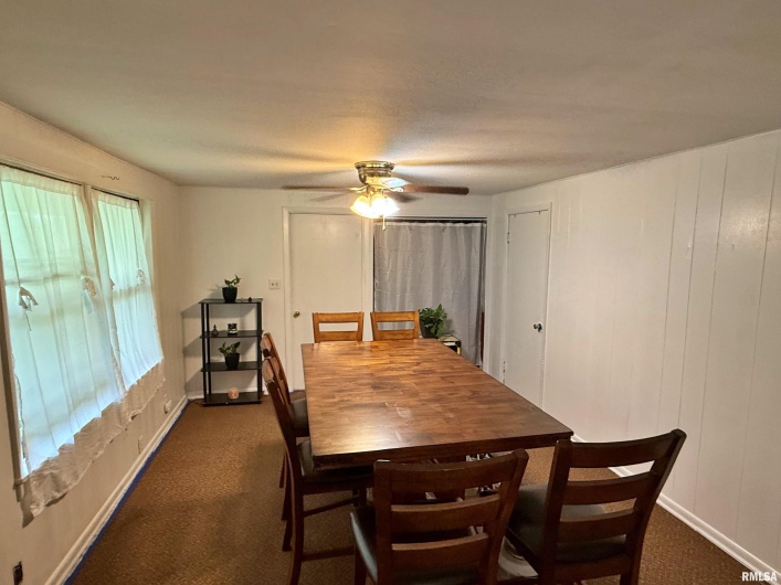 206 16TH Street, Metropolis, Illinois 62960, 3 Bedrooms Bedrooms, 0 ,1 BathroomBathrooms,Residential,For Sale,16TH,0,RMAEB457776