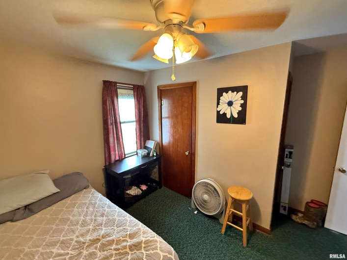 206 16TH Street, Metropolis, Illinois 62960, 3 Bedrooms Bedrooms, 0 ,1 BathroomBathrooms,Residential,For Sale,16TH,0,RMAEB457776