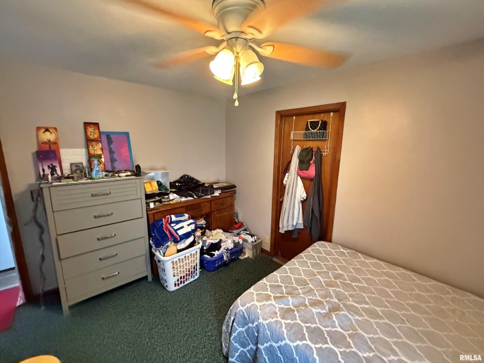 206 16TH Street, Metropolis, Illinois 62960, 3 Bedrooms Bedrooms, 0 ,1 BathroomBathrooms,Residential,For Sale,16TH,0,RMAEB457776