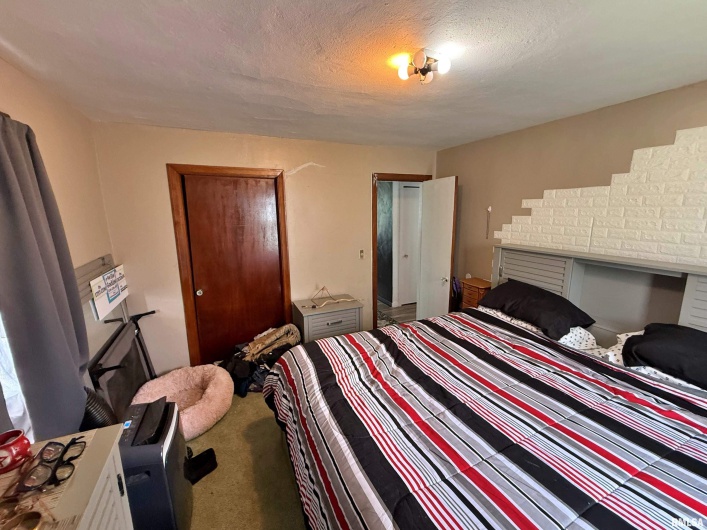 206 16TH Street, Metropolis, Illinois 62960, 3 Bedrooms Bedrooms, 0 ,1 BathroomBathrooms,Residential,For Sale,16TH,0,RMAEB457776
