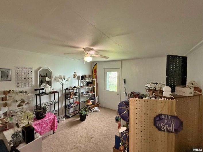 206 16TH Street, Metropolis, Illinois 62960, 3 Bedrooms Bedrooms, 0 ,1 BathroomBathrooms,Residential,For Sale,16TH,0,RMAEB457776