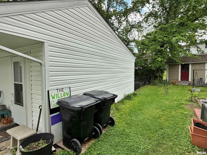206 16TH Street, Metropolis, Illinois 62960, 3 Bedrooms Bedrooms, 0 ,1 BathroomBathrooms,Residential,For Sale,16TH,0,RMAEB457776