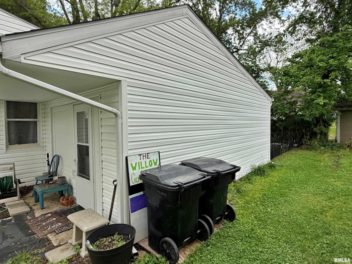 206 16TH Street, Metropolis, Illinois 62960, 3 Bedrooms Bedrooms, 0 ,1 BathroomBathrooms,Residential,For Sale,16TH,0,RMAEB457776