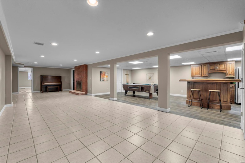 1615 Cherokee Street, Jackson, Missouri 63755, 3 Bedrooms Bedrooms, 15 Rooms Rooms,3 BathroomsBathrooms,Residential,For Sale,Cherokee,MAR25022835