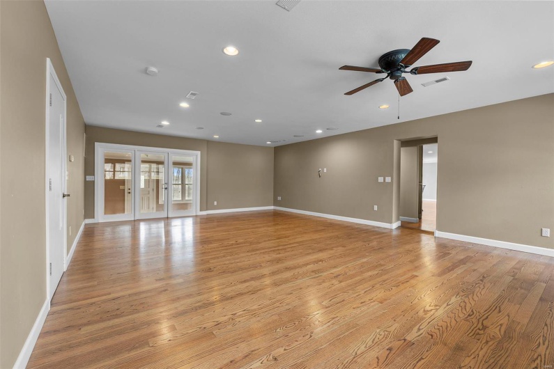 1615 Cherokee Street, Jackson, Missouri 63755, 3 Bedrooms Bedrooms, 15 Rooms Rooms,3 BathroomsBathrooms,Residential,For Sale,Cherokee,MAR25022835
