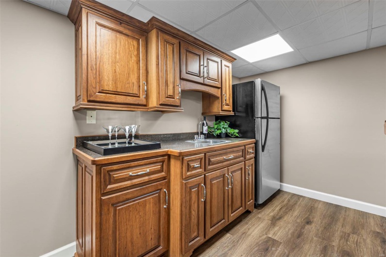1615 Cherokee Street, Jackson, Missouri 63755, 3 Bedrooms Bedrooms, 15 Rooms Rooms,3 BathroomsBathrooms,Residential,For Sale,Cherokee,MAR25022835