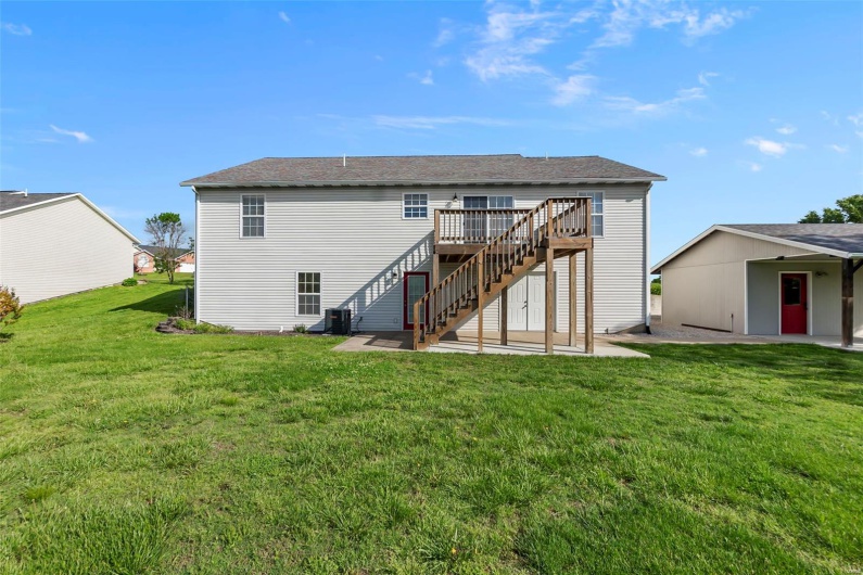 215 Stonewall Drive, Jackson, Missouri 63755, 3 Bedrooms Bedrooms, 8 Rooms Rooms,2 BathroomsBathrooms,Residential,For Sale,Stonewall,MAR25028784