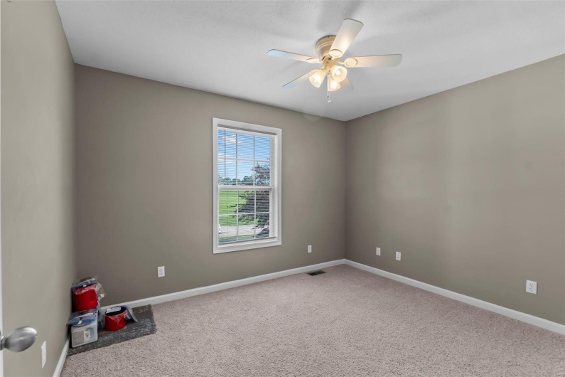 215 Stonewall Drive, Jackson, Missouri 63755, 3 Bedrooms Bedrooms, 8 Rooms Rooms,2 BathroomsBathrooms,Residential,For Sale,Stonewall,MAR25028784
