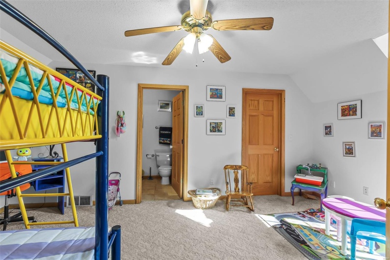 29717 State Highway 34, Marble Hill, Missouri 63764, 5 Bedrooms Bedrooms, 10 Rooms Rooms,4 BathroomsBathrooms,Residential,For Sale,State Highway 34,MAR25028787