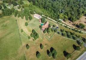 29717 State Highway 34, Marble Hill, Missouri 63764, 5 Bedrooms Bedrooms, 10 Rooms Rooms,4 BathroomsBathrooms,Residential,For Sale,State Highway 34,MAR25028787