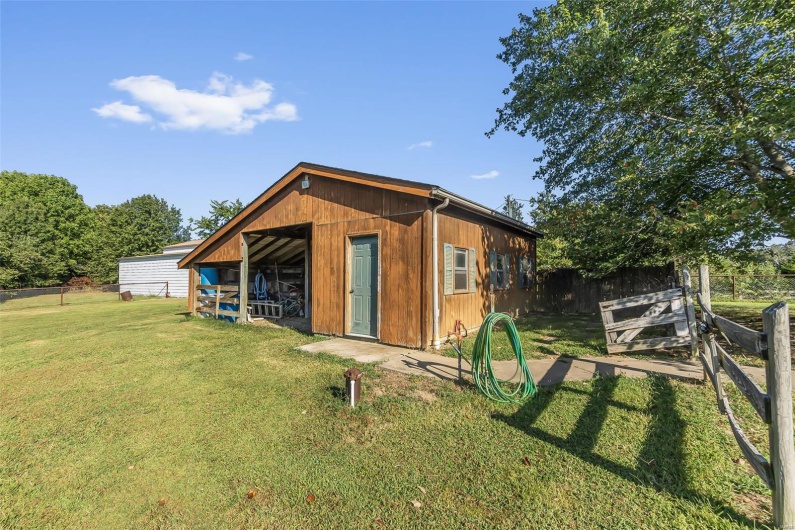 29717 State Highway 34, Marble Hill, Missouri 63764, 5 Bedrooms Bedrooms, 10 Rooms Rooms,4 BathroomsBathrooms,Residential,For Sale,State Highway 34,MAR25028787
