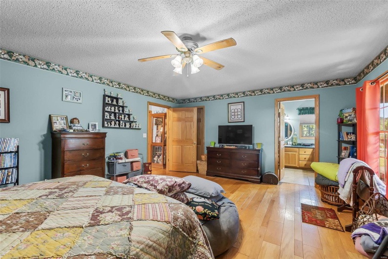 29717 State Highway 34, Marble Hill, Missouri 63764, 5 Bedrooms Bedrooms, 10 Rooms Rooms,4 BathroomsBathrooms,Residential,For Sale,State Highway 34,MAR25028787