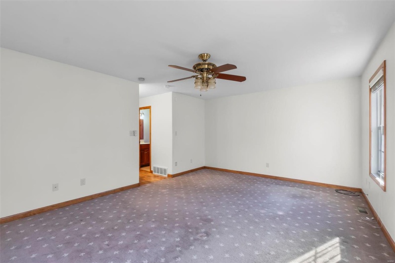 250 Brandy Lane, Cape Girardeau, Missouri 63701, 5 Bedrooms Bedrooms, 9 Rooms Rooms,3 BathroomsBathrooms,Residential,For Sale,Brandy,MAR25028970