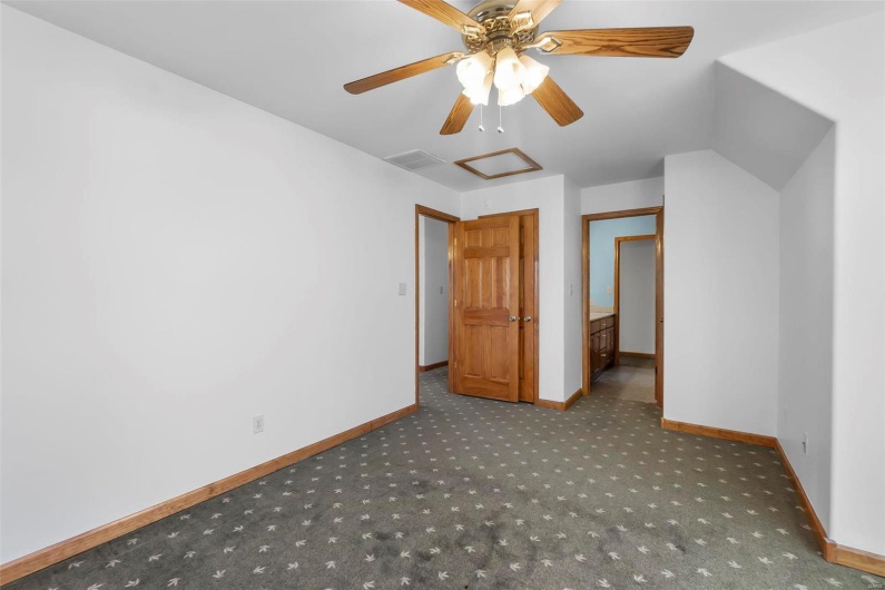 250 Brandy Lane, Cape Girardeau, Missouri 63701, 5 Bedrooms Bedrooms, 9 Rooms Rooms,3 BathroomsBathrooms,Residential,For Sale,Brandy,MAR25028970