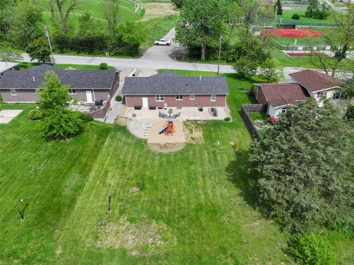218 Riverview Drive, Ste Genevieve, Missouri 63670, 2 Bedrooms Bedrooms, 8 Rooms Rooms,1 BathroomBathrooms,Residential,For Sale,Riverview,MAR25028570