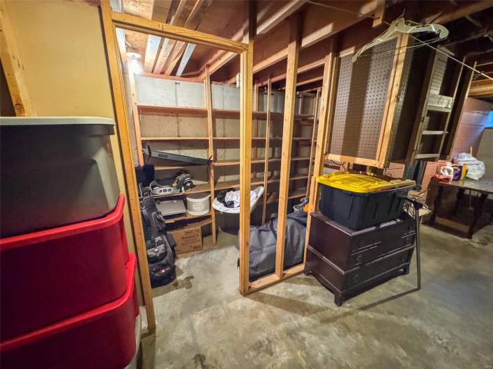 218 Riverview Drive, Ste Genevieve, Missouri 63670, 2 Bedrooms Bedrooms, 8 Rooms Rooms,1 BathroomBathrooms,Residential,For Sale,Riverview,MAR25028570