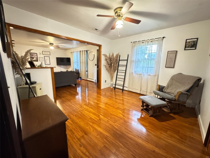 218 Riverview Drive, Ste Genevieve, Missouri 63670, 2 Bedrooms Bedrooms, 8 Rooms Rooms,1 BathroomBathrooms,Residential,For Sale,Riverview,MAR25028570