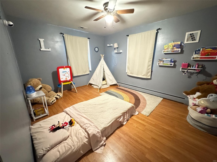 218 Riverview Drive, Ste Genevieve, Missouri 63670, 2 Bedrooms Bedrooms, 8 Rooms Rooms,1 BathroomBathrooms,Residential,For Sale,Riverview,MAR25028570