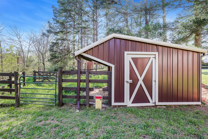 858 Wayne RM, Silva, Missouri 63964, 3 Bedrooms Bedrooms, 12 Rooms Rooms,3 BathroomsBathrooms,Farm,For Sale,Wayne RM,MAR25012560