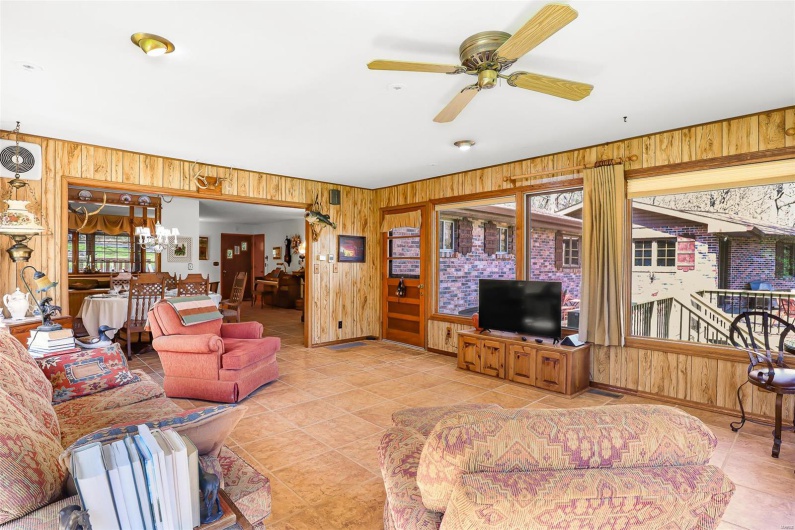 858 Wayne RM, Silva, Missouri 63964, 3 Bedrooms Bedrooms, 12 Rooms Rooms,3 BathroomsBathrooms,Farm,For Sale,Wayne RM,MAR25012560