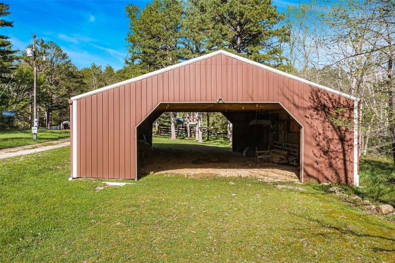 858 Wayne RM, Silva, Missouri 63964, 3 Bedrooms Bedrooms, 12 Rooms Rooms,3 BathroomsBathrooms,Farm,For Sale,Wayne RM,MAR25012560