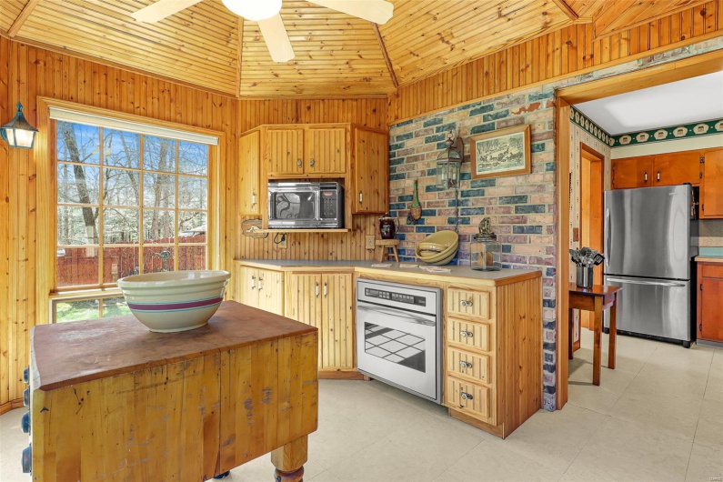 858 Wayne RM, Silva, Missouri 63964, 3 Bedrooms Bedrooms, 12 Rooms Rooms,3 BathroomsBathrooms,Farm,For Sale,Wayne RM,MAR25012560
