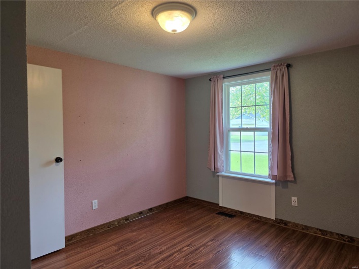 306 Edna Lane, Sparta, Illinois 62286, 3 Bedrooms Bedrooms, 9 Rooms Rooms,2 BathroomsBathrooms,Residential,For Sale,Edna,MAR25028725
