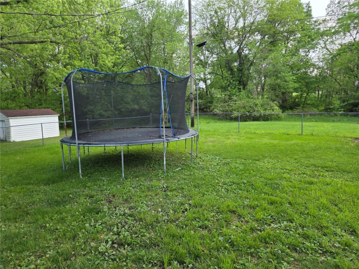 Trampoline