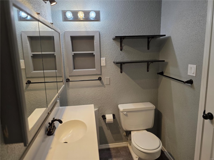 Master Bedroom Bathroom