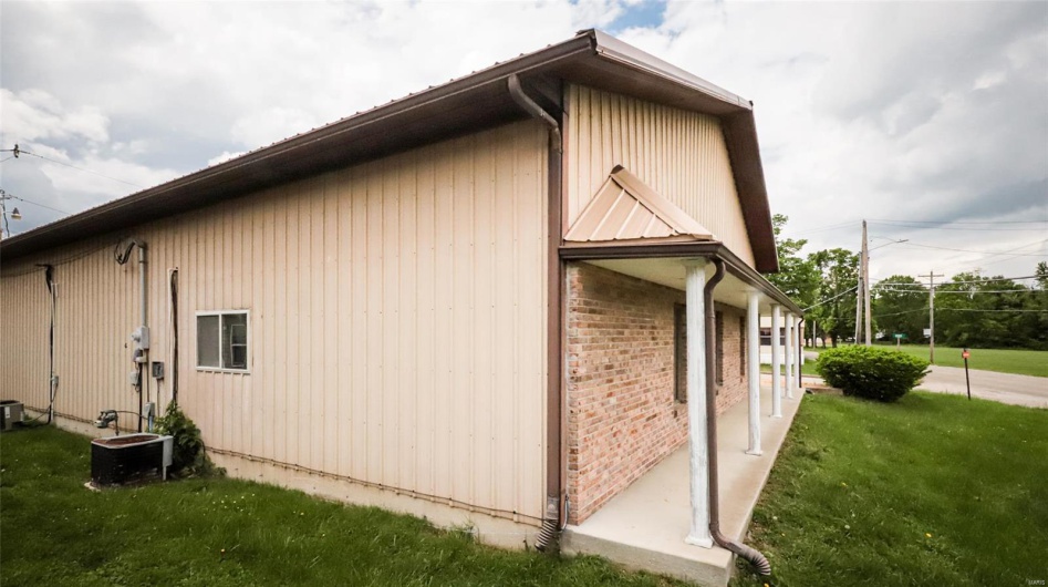 833 Weber Road, Farmington, Missouri 63640, ,Commercial Sale,For Sale,Weber,MAR25028964