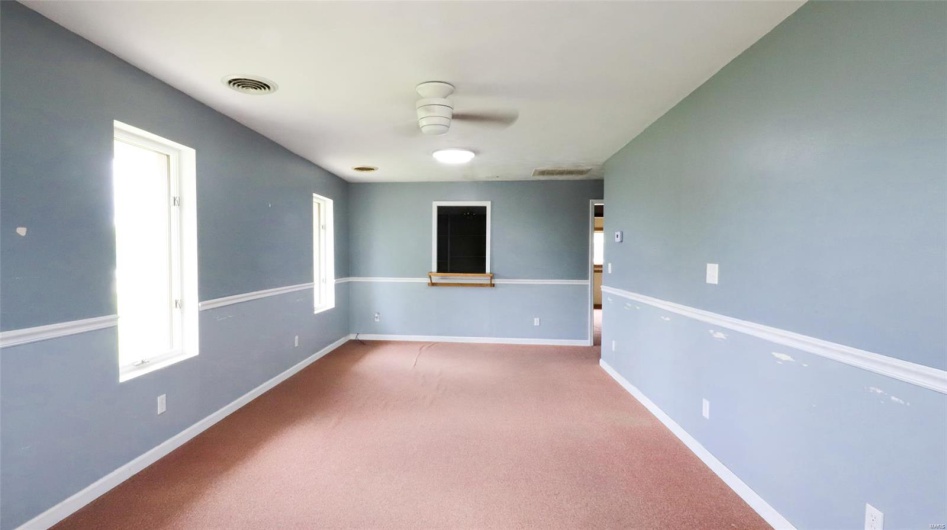 833 Weber Road, Farmington, Missouri 63640, ,Commercial Sale,For Sale,Weber,MAR25028964