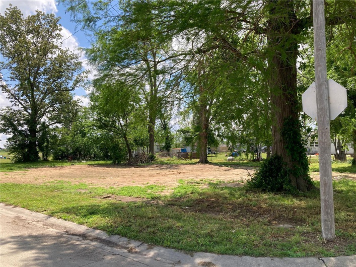 403 Daniel Street, Sikeston, Missouri 63801, ,Land,For Sale,Daniel,MAR25029188