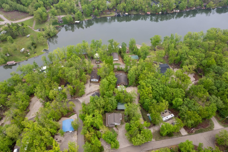 5152 Big Dipper Drive, Perryville, Missouri 63775, 2 Bedrooms Bedrooms, 5 Rooms Rooms,3 BathroomsBathrooms,Residential,For Sale,Big Dipper,MAR25027865