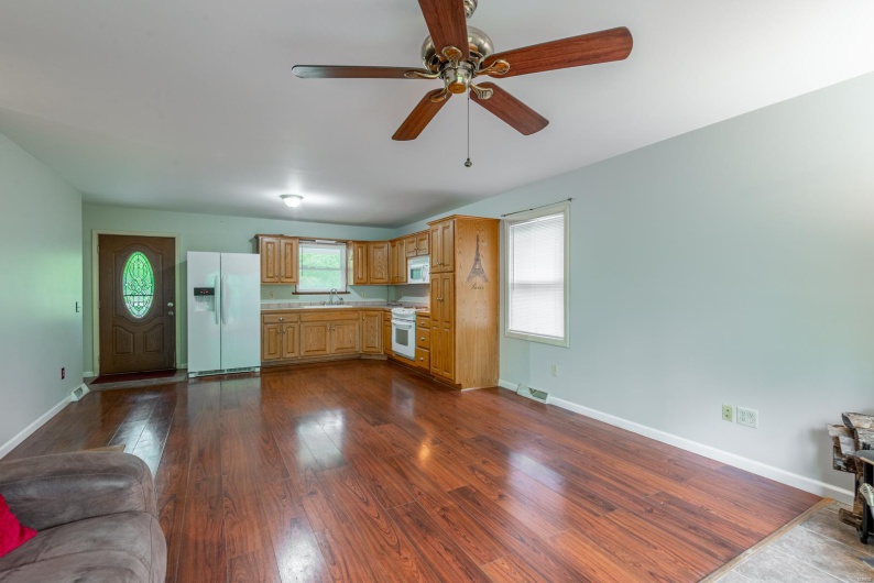 5152 Big Dipper Drive, Perryville, Missouri 63775, 2 Bedrooms Bedrooms, 5 Rooms Rooms,3 BathroomsBathrooms,Residential,For Sale,Big Dipper,MAR25027865