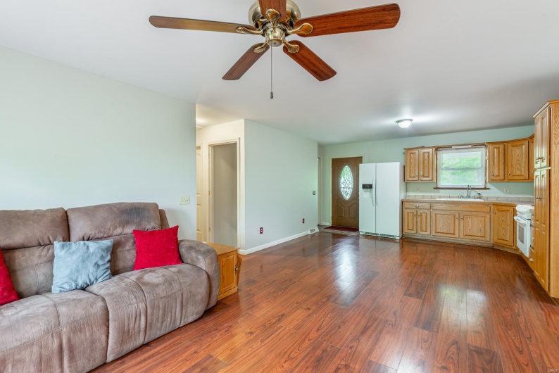 5152 Big Dipper Drive, Perryville, Missouri 63775, 2 Bedrooms Bedrooms, 5 Rooms Rooms,3 BathroomsBathrooms,Residential,For Sale,Big Dipper,MAR25027865