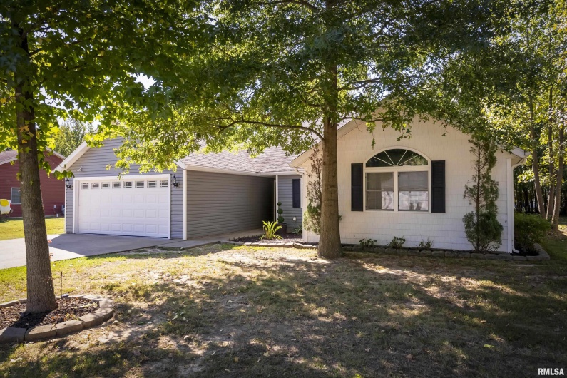 305 Noah Lane, Carterville, Illinois 62918, 4 Bedrooms Bedrooms, 0 ,2 BathroomsBathrooms,Residential,For Sale,Noah,0,RMAEB457795
