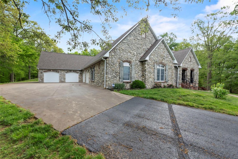 2920 County Road 638, Cape Girardeau, Missouri 63701, 5 Bedrooms Bedrooms, 7 Rooms Rooms,4 BathroomsBathrooms,Residential,For Sale,County Road 638,MAR25021057