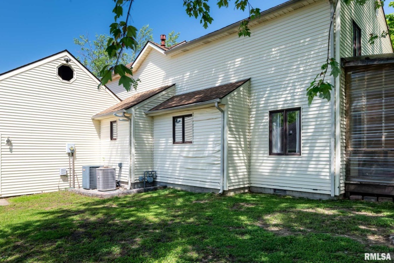 1203 ABBEY Lane, Marion, Illinois 62959, 4 Bedrooms Bedrooms, 0 ,3 BathroomsBathrooms,Residential,For Sale,ABBEY,0,RMAQC4262903