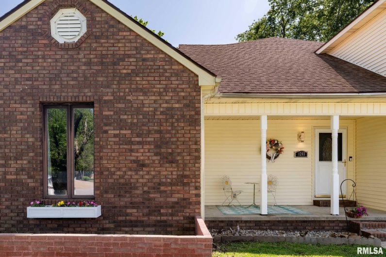 1203 ABBEY Lane, Marion, Illinois 62959, 4 Bedrooms Bedrooms, 0 ,3 BathroomsBathrooms,Residential,For Sale,ABBEY,0,RMAQC4262903