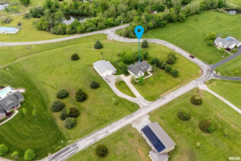 5963 LAKEVIEW Drive, Carterville, Illinois 62918, 4 Bedrooms Bedrooms, 0 ,3 BathroomsBathrooms,Residential,For Sale,LAKEVIEW,0,RMAEB457804