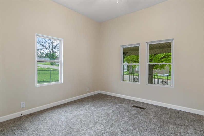 300 Lewis Street, Park Hills, Missouri 63601, 3 Bedrooms Bedrooms, 5 Rooms Rooms,1 BathroomBathrooms,Residential,For Sale,Lewis,MAR25029185
