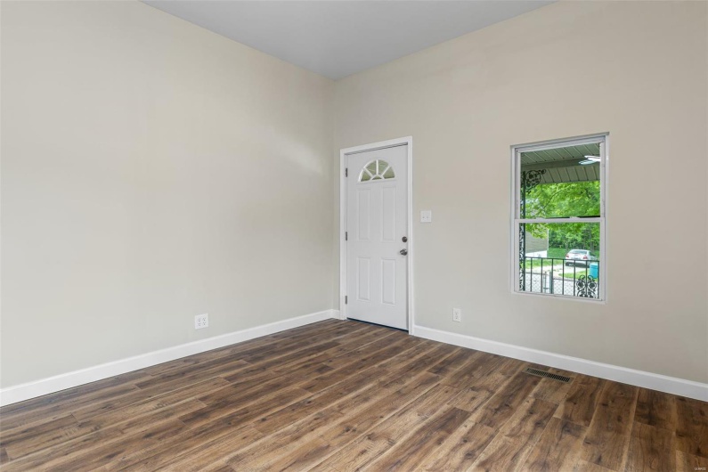 300 Lewis Street, Park Hills, Missouri 63601, 3 Bedrooms Bedrooms, 5 Rooms Rooms,1 BathroomBathrooms,Residential,For Sale,Lewis,MAR25029185