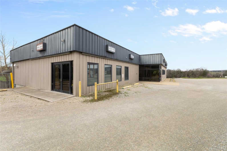 6100 Highway Y, French Village, Missouri 63036, ,Commercial Sale,For Sale,Highway Y,MAR25020354