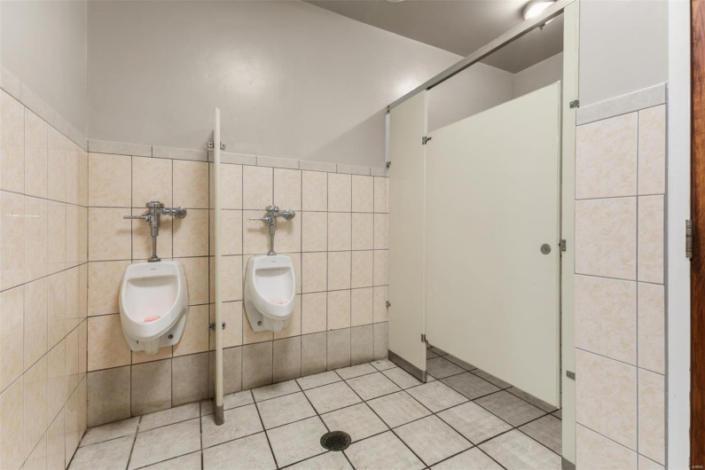 6100 Highway Y, French Village, Missouri 63036, ,Commercial Sale,For Sale,Highway Y,MAR25020354