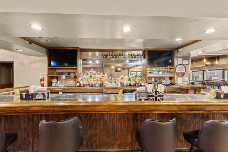 6100 Highway Y, French Village, Missouri 63036, ,Commercial Sale,For Sale,Highway Y,MAR25020354