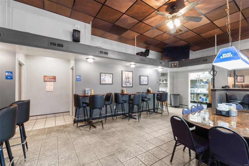6100 Highway Y, French Village, Missouri 63036, ,Commercial Sale,For Sale,Highway Y,MAR25020354