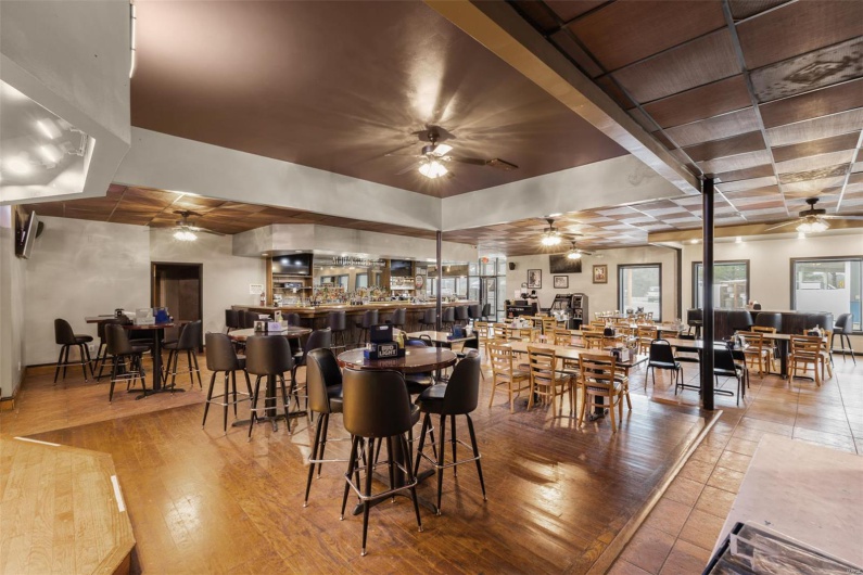 6100 Highway Y, French Village, Missouri 63036, ,Commercial Sale,For Sale,Highway Y,MAR25020354
