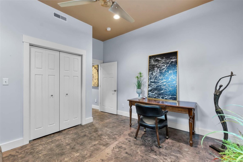 2325 Brister Hill Drive, Cape Girardeau, Missouri 63701, 3 Bedrooms Bedrooms, 8 Rooms Rooms,2 BathroomsBathrooms,Residential,For Sale,Brister Hill,MAR25028998