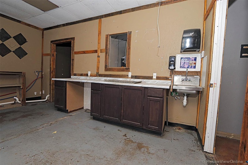 522 Benham Street, Bonne Terre, Missouri 63628, ,Commercial Sale,For Sale,Benham,MAR25029104